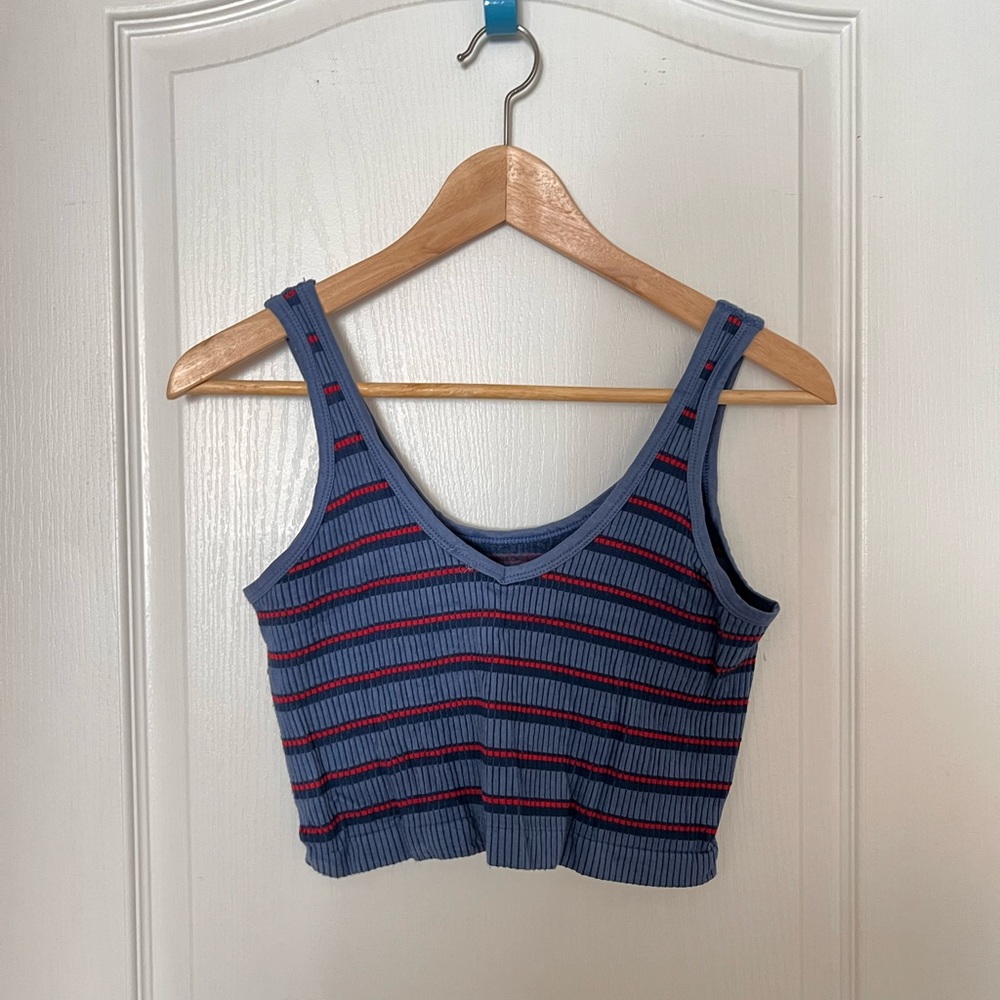 Urban Outfitters crop top size M - Picture 2 of 2